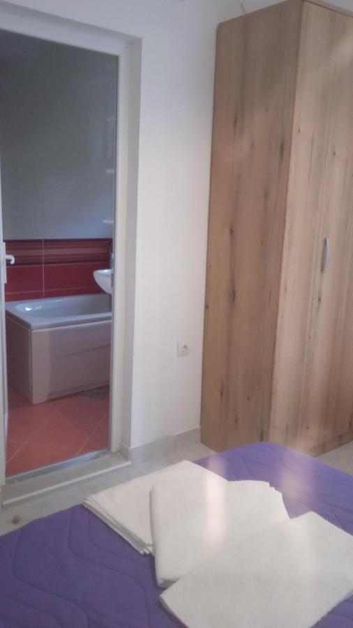 Apartments Jovana Petrovac Dış mekan fotoğraf