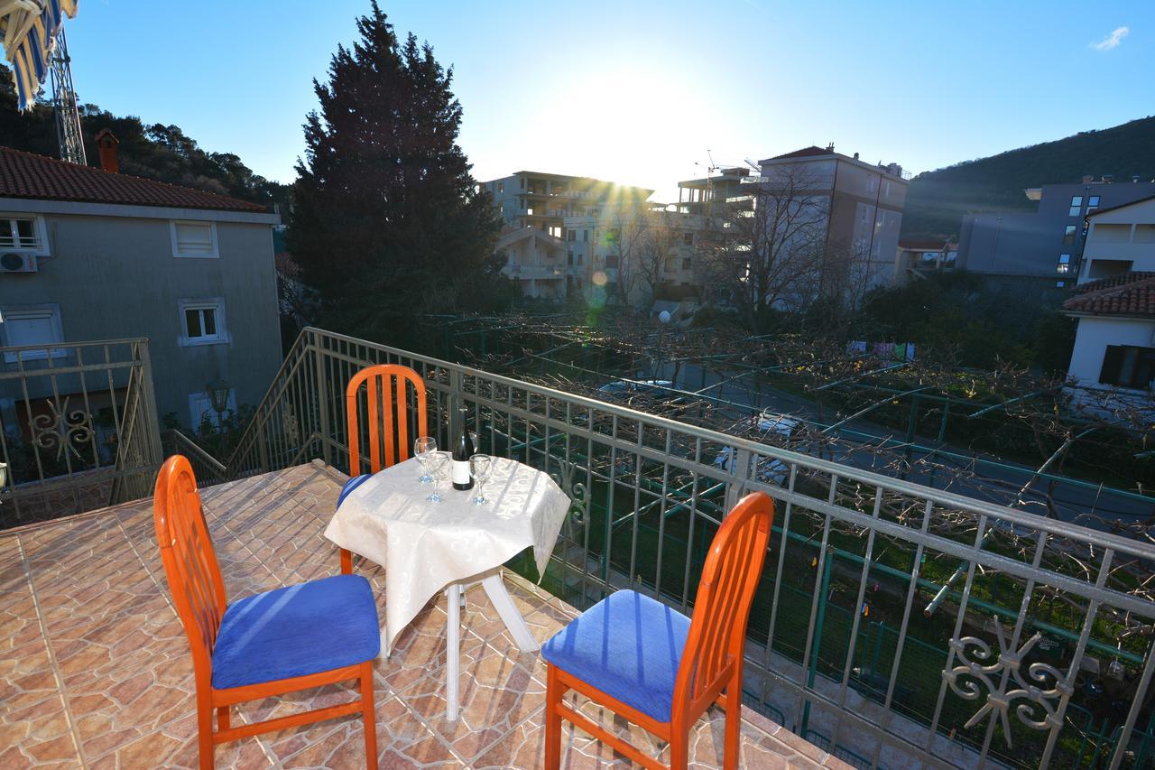 Apartments Jovana Petrovac Dış mekan fotoğraf