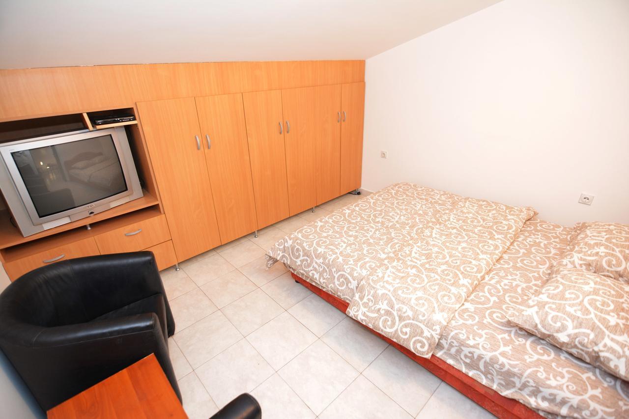 Apartments Jovana Petrovac Dış mekan fotoğraf