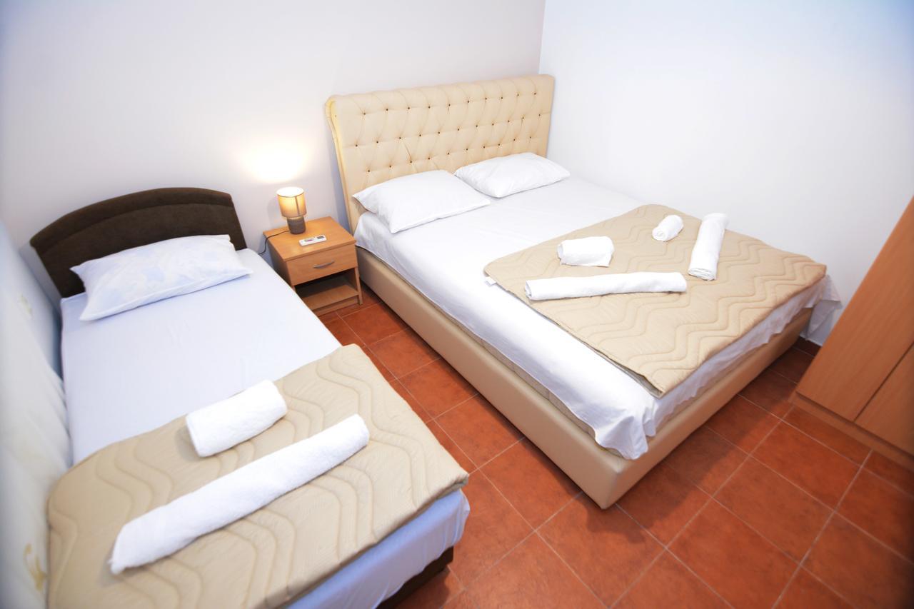Apartments Jovana Petrovac Dış mekan fotoğraf