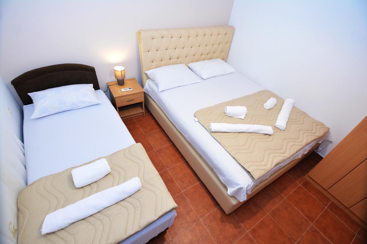 Apartments Jovana Petrovac Dış mekan fotoğraf