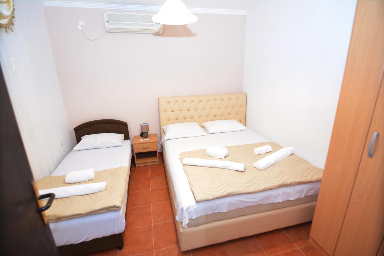 Apartments Jovana Petrovac Dış mekan fotoğraf