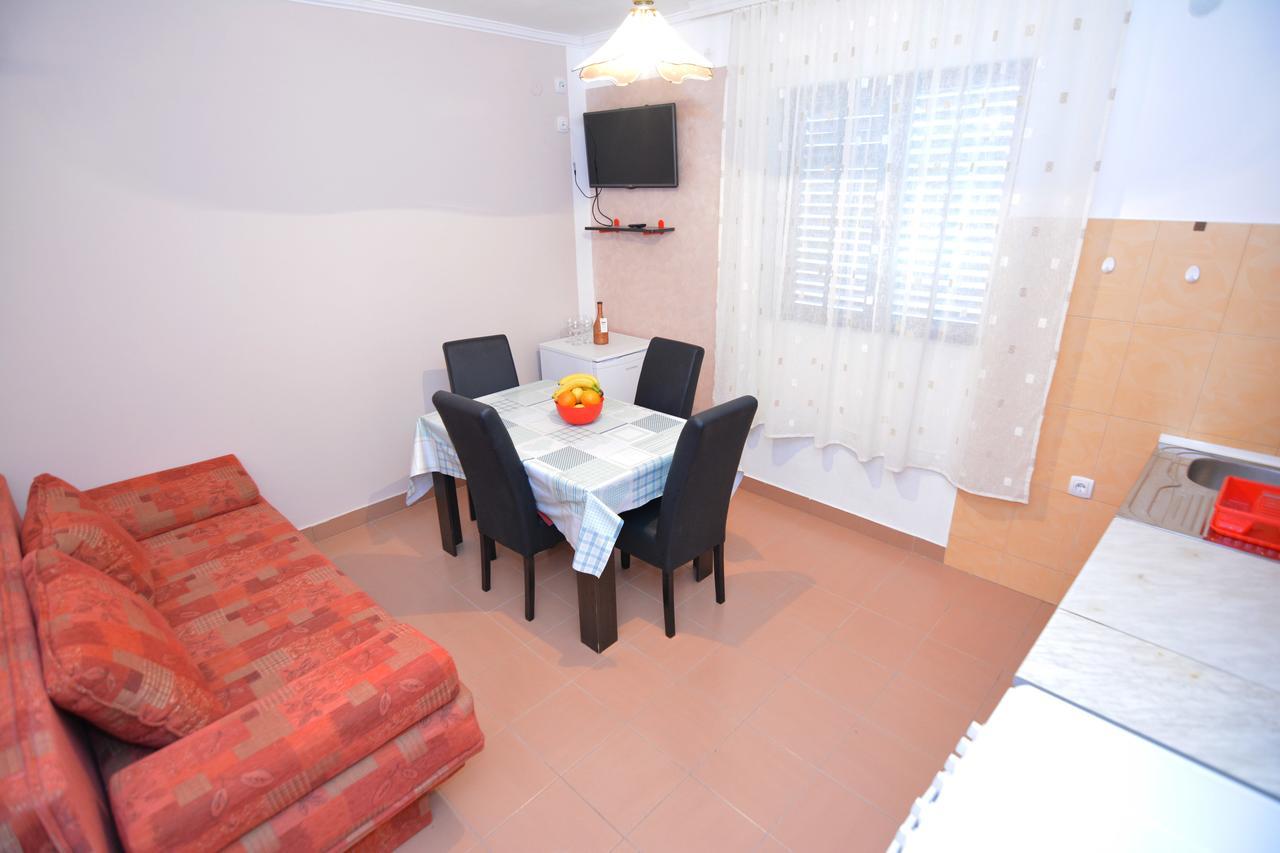 Apartments Jovana Petrovac Dış mekan fotoğraf
