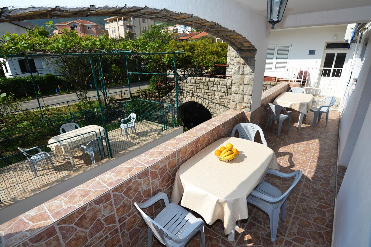 Apartments Jovana Petrovac Dış mekan fotoğraf