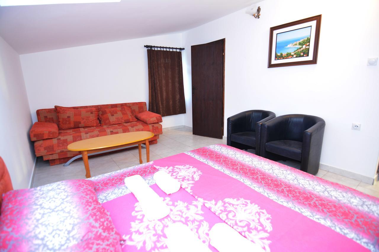 Apartments Jovana Petrovac Dış mekan fotoğraf