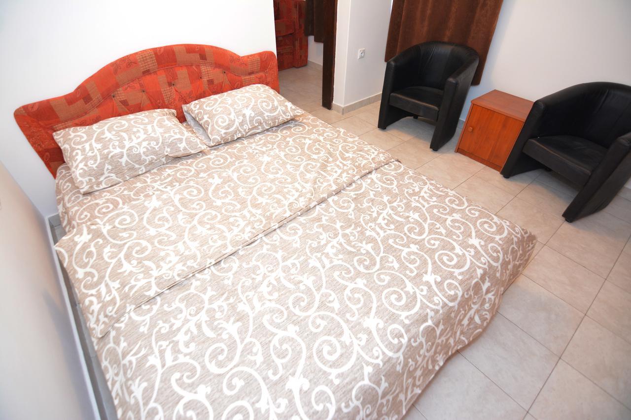 Apartments Jovana Petrovac Dış mekan fotoğraf