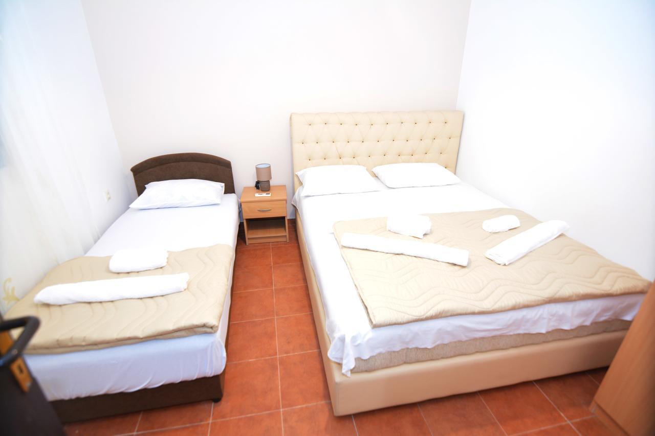 Apartments Jovana Petrovac Dış mekan fotoğraf