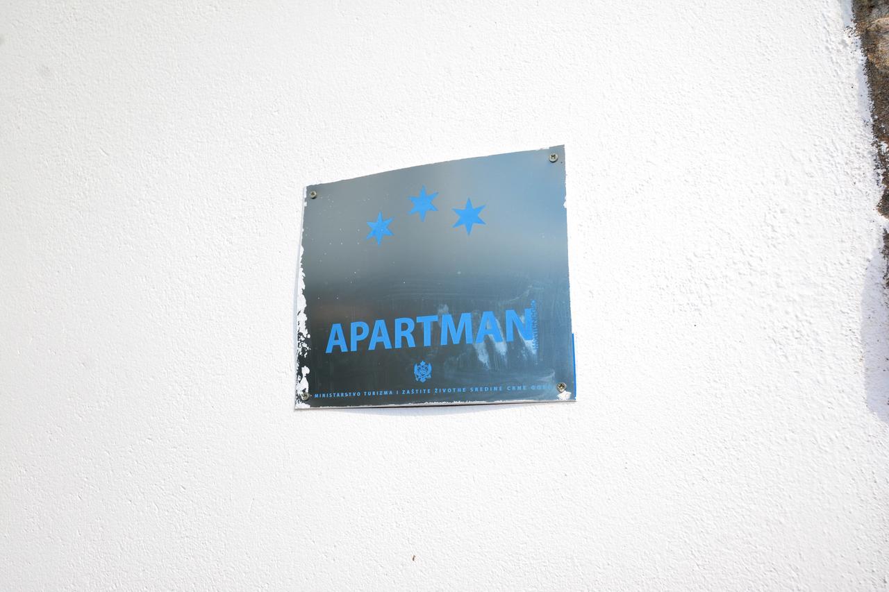 Apartments Jovana Petrovac Dış mekan fotoğraf